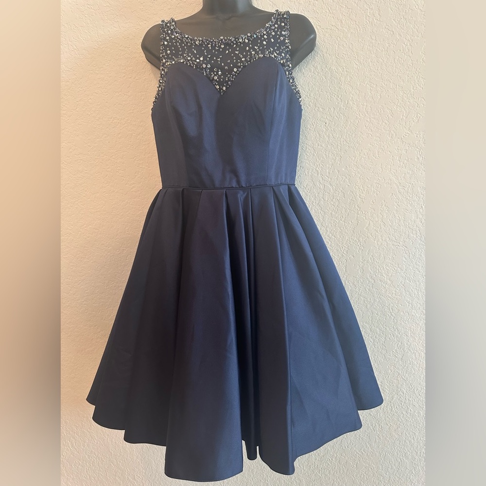 Sherri Hill Blue Prom Dress with Elegant Design